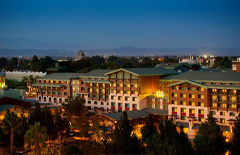 Disney-Grand-California-Hotel–Spa